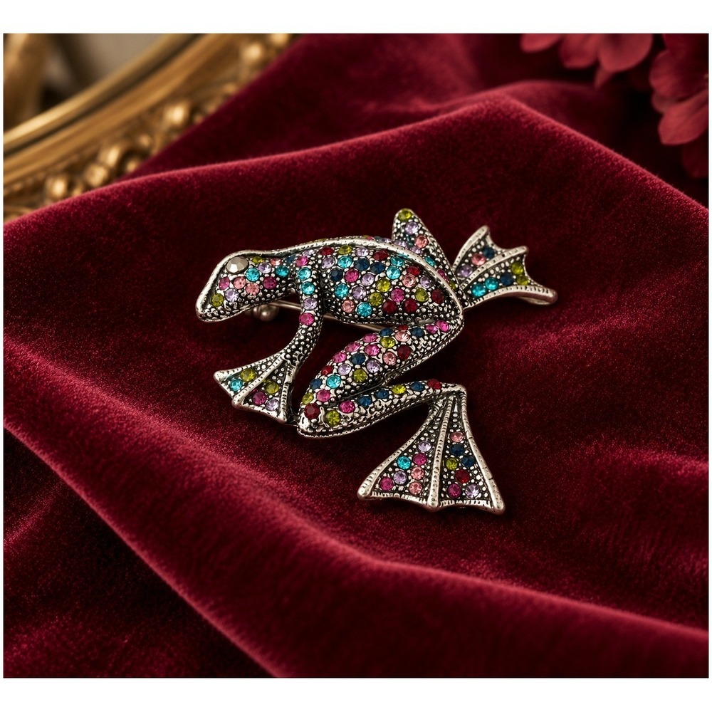 Multicolor Rhinestone Silver Tone Frog Figural Statement Brooch Pin